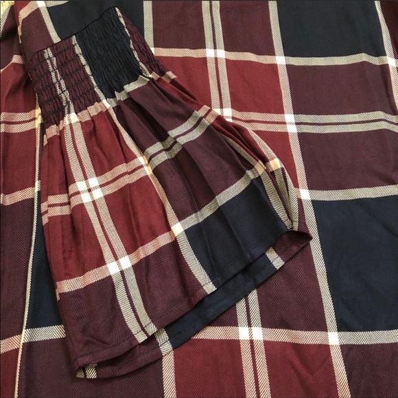 NWT BCBGENERATION plaid dress with bell sleeves - Sz S - Picture 5 of 7